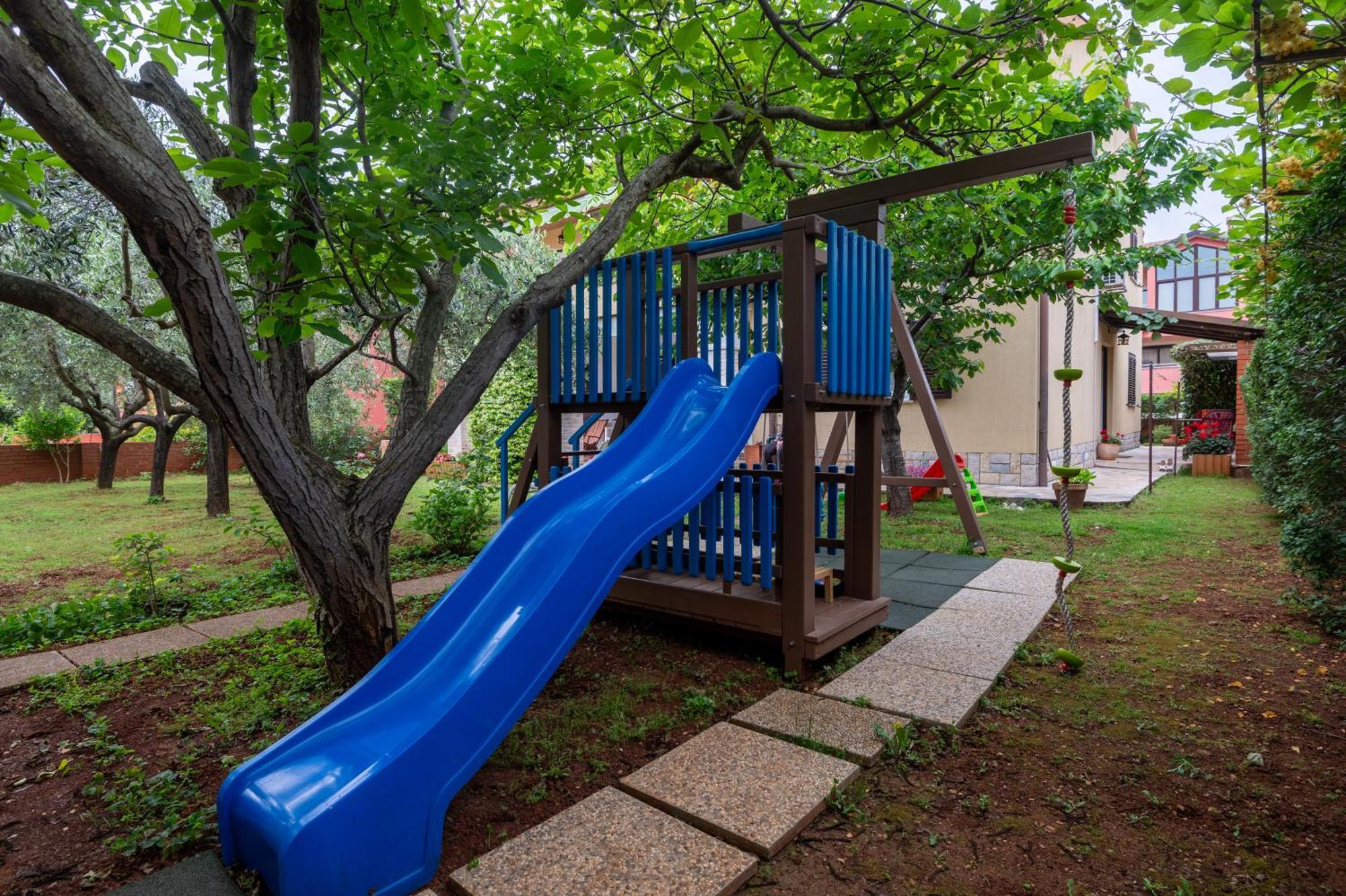 Apartments Mirella Novigrad Istria Exterior foto